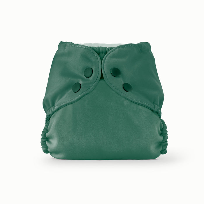 Front view of Esembly Outer in a deep dark green color
