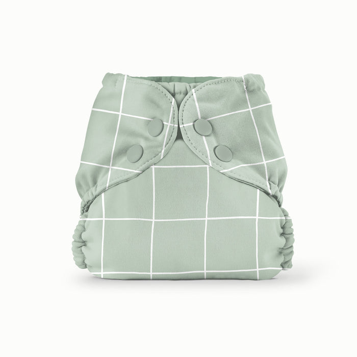 Front view of Esembly Outer with a light green background with white lined grid pattern